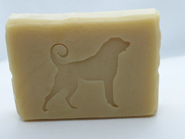 Hundeshampooseife mit Birkenwasser gegen Schuppen